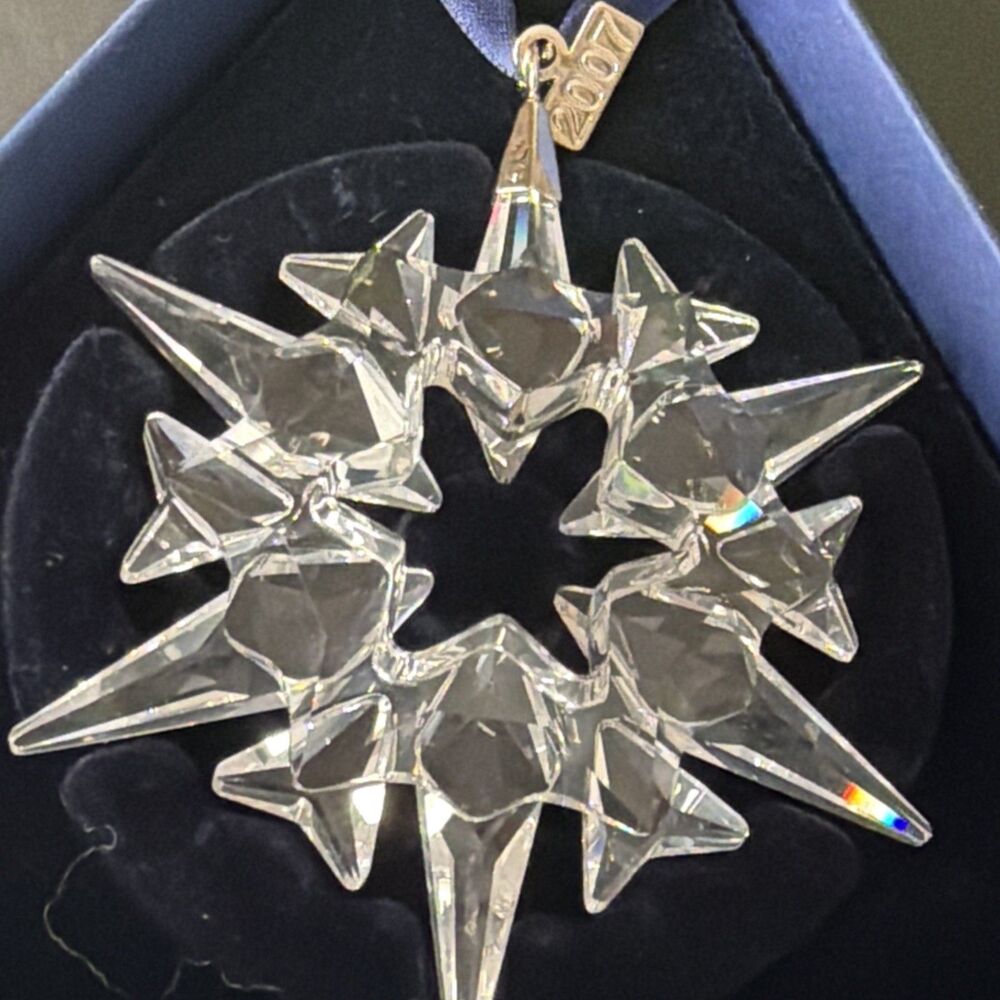 SWAROVSKI 2007 Holiday Ornament Crystal Snowflake Limited Edition Christmas